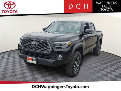 Certified 2023 Toyota Tacoma TRD Off-Road image 1