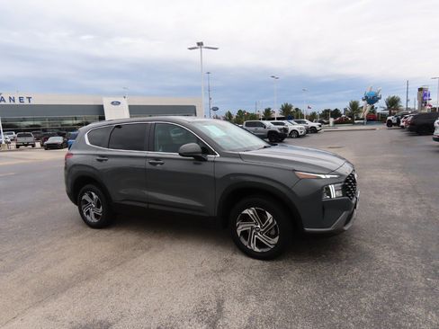 Used 2021 Hyundai Santa Fe SE image 7