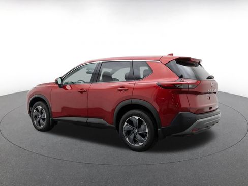 Used 2025 Nissan Rogue SV AWD/4WD image 6