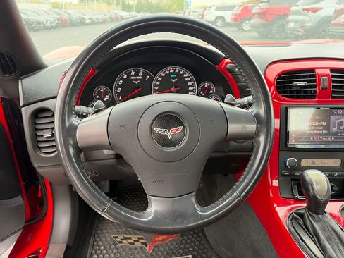 Used 2006 Chevrolet Corvette Convertible RWD image 10
