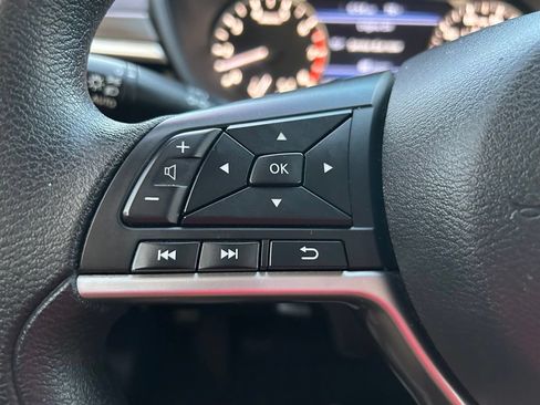 Used 2023 Nissan Altima 2.5 SV FWD image 21