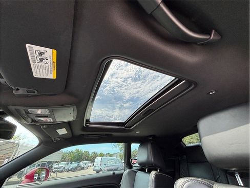 Used 2016 Dodge Challenger SRT Hellcat RWD image 38