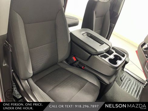 Used 2022 Chevrolet Silverado 1500 LT image 48