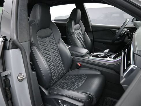 Used 2024 Audi RS Q8 image 32