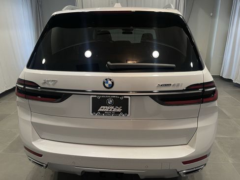 New 2026 BMW X7 xDrive40i image 5