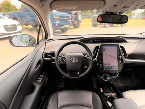 Used 2020 Toyota Prius Prime Limited FWD image 32