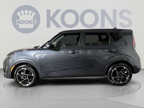 Used 2025 Kia Soul EX FWD image 2