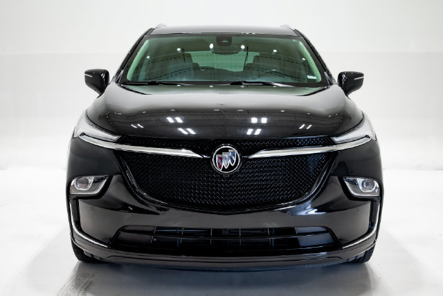 Used 2023 Buick Enclave Essence w/ Sport Touring Edition FWD image 4