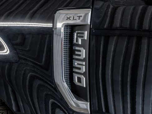 Used 2022 Ford F350 XLT w/ XLT Premium Package AWD/4WD image 53