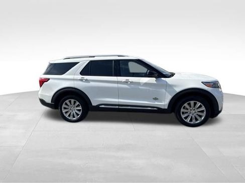 Used 2023 Ford Explorer King Ranch w/ Technology Package AWD/4WD image 6