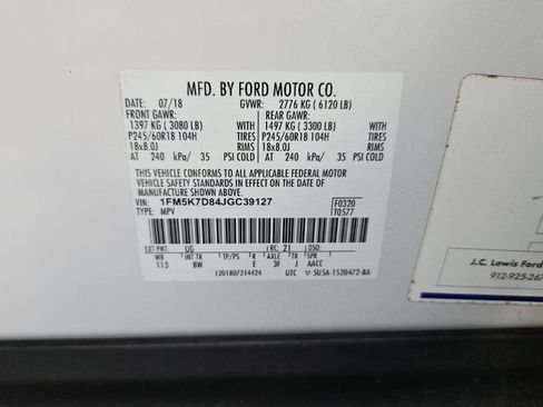 Used 2018 Ford Explorer XLT FWD image 16