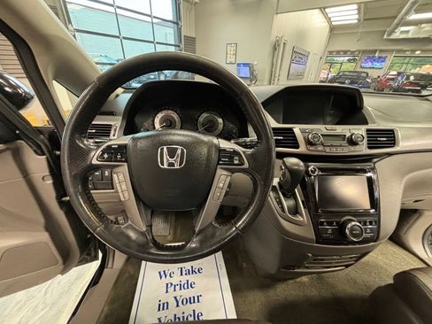 Used 2015 Honda Odyssey Touring image 16