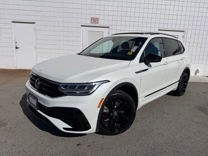 Used 2023 Volkswagen Tiguan SE R-Line