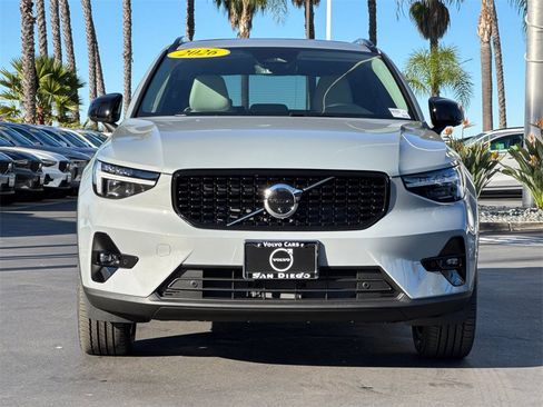 New 2026 Volvo XC40 B4 Plus image 8