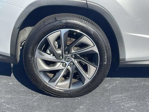 Used 2018 Lexus RX 350L Luxury w/ Accessory Package AWD/4WD image 9