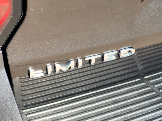 Used 2020 Ford Expedition Max Limited w/ Equipment Group 302A AWD/4WD image 8