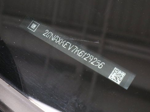 Used 2019 Chevrolet Equinox LT image 34