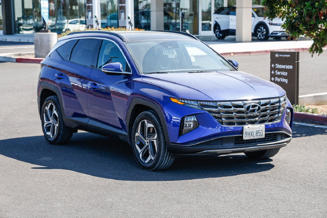 Certified 2023 Hyundai Tucson Limited AWD/4WD image 5