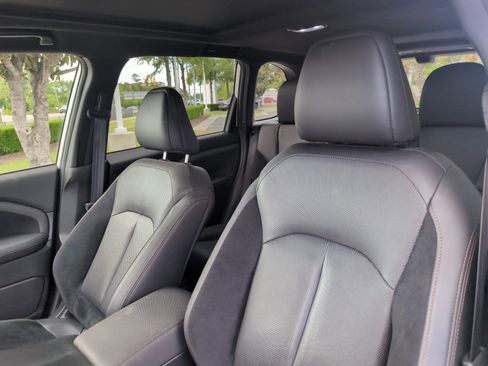 Used 2025 Subaru Forester Touring AWD/4WD image 42