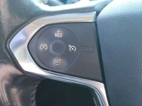 Used 2019 Chevrolet Traverse LT image 13