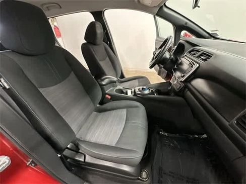 Used 2018 Nissan Leaf SV w/ SV All Weather Package image 22