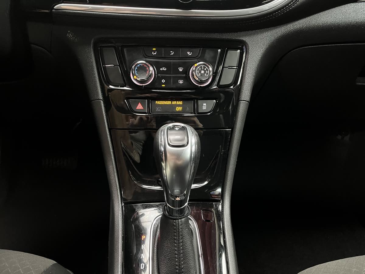Used 2019 Buick Encore Preferred AWD/4WD image 19