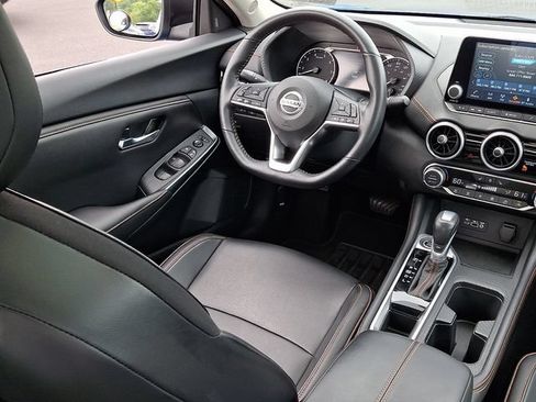 Used 2023 Nissan Sentra SR w/ SR Premium Package FWD image 14