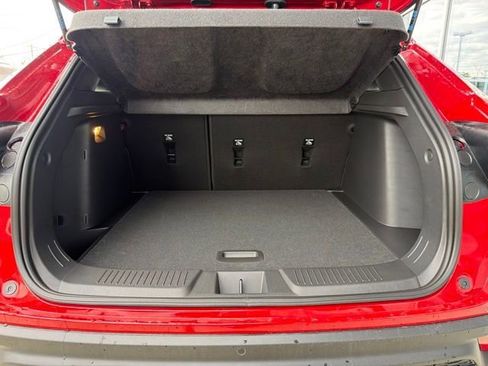 New 2026 Chevrolet Trax RS w/ Sunroof Package FWD image 7