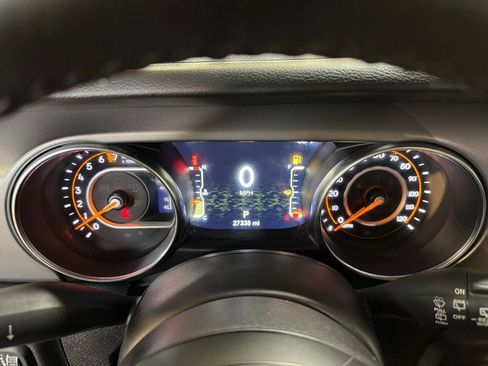 Used 2022 Jeep Wrangler Sport AWD/4WD image 16