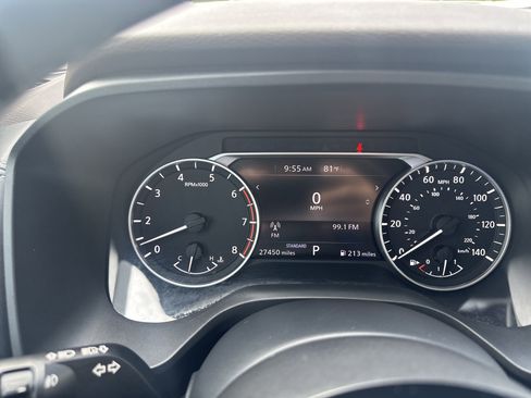 Used 2021 Nissan Rogue SL FWD image 40