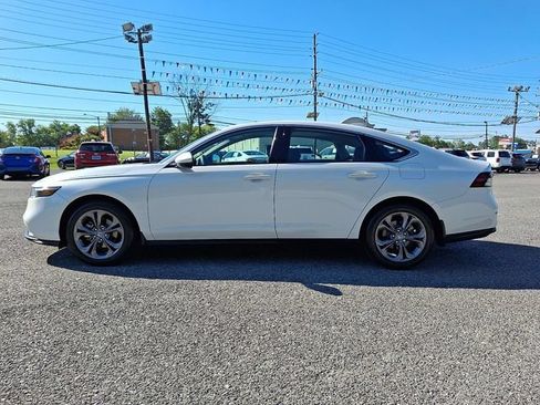 Used 2024 Honda Accord EX image 8