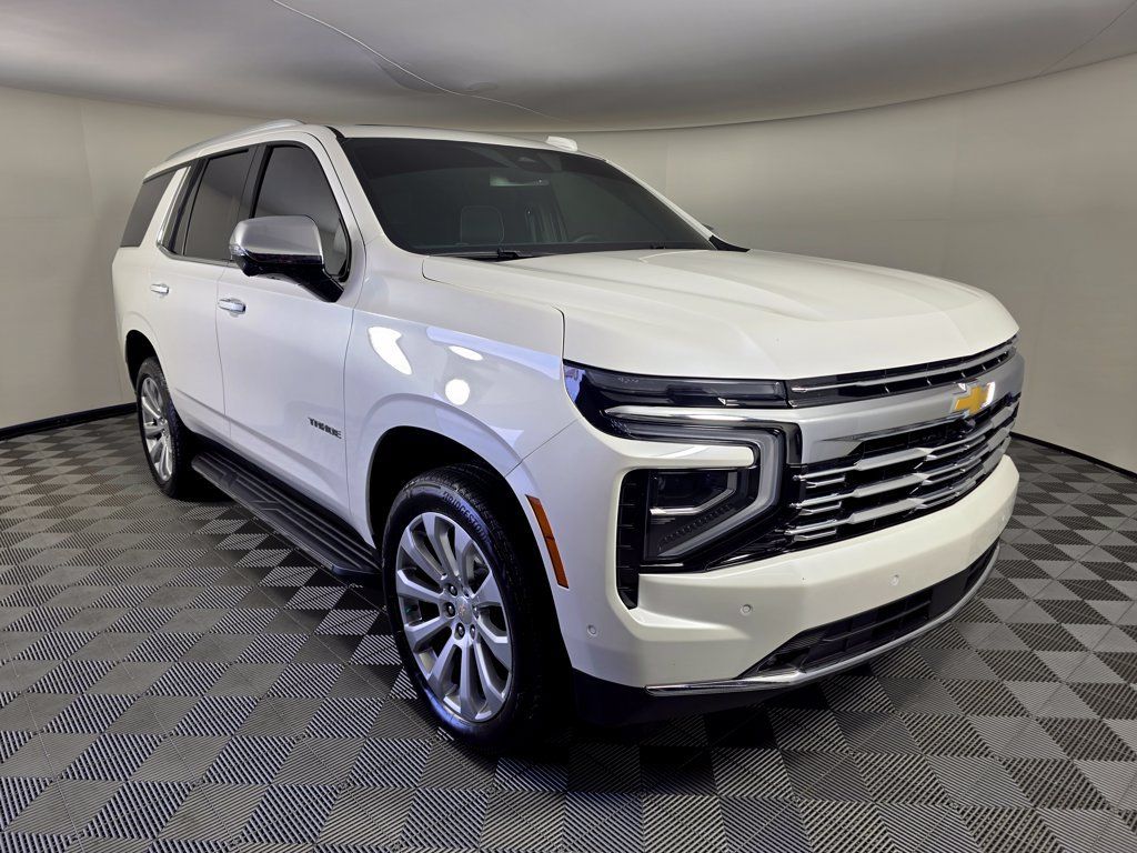 Used 2025 Chevrolet Tahoe Premier w/ Sun And Tow Package AWD/4WD image 7
