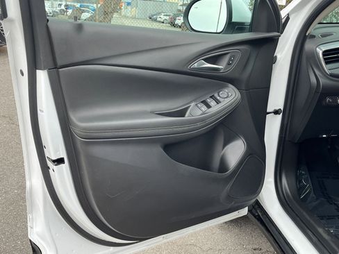 Used 2025 Buick Encore GX Preferred image 20