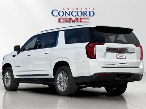 Used 2024 GMC Yukon XL SLT image 6