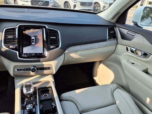 Used 2025 Volvo XC90 T8 Ultra w/ Protection Package Premier image 14