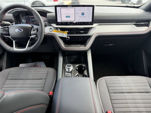 New 2026 Ford Explorer ST-Line w/ ST-Line Street Pack RWD image 9