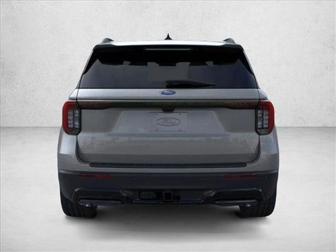 New 2026 Ford Explorer ST-Line w/ ST-Line Street Pack image 5