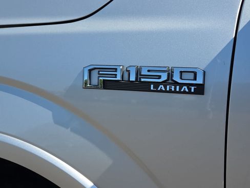 Used 2016 Ford F150 Lariat w/ Equipment Group 502A Luxury AWD/4WD image 15