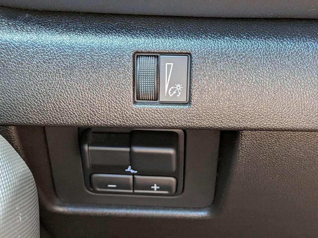 Used 2023 Chevrolet Colorado LT w/ LT Convenience Package RWD image 27