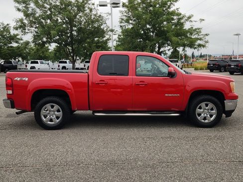 Used 2011 GMC Sierra 1500 SLT w/ SLT Convenience Package AWD/4WD image 38