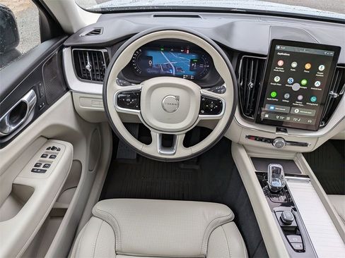 New 2026 Volvo XC60 T8 Ultra w/ Protection Package Premier image 17