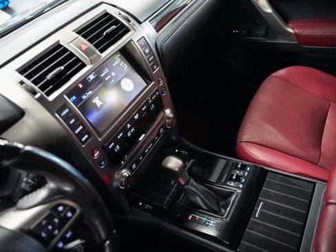 Used 2021 Lexus GX 460 Premium w/ Premium Package AWD/4WD image 6
