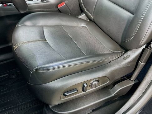 Used 2022 Chevrolet Equinox Premier AWD/4WD image 10