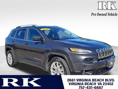 Used 2016 Jeep Cherokee Latitude w/ Comfort/Convenience Group