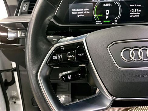 Certified 2024 Audi Q8 e-tron Premium Plus w/ Premium Plus Package image 21