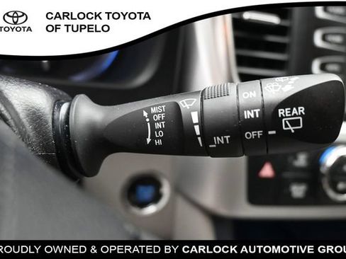 Used 2018 Toyota Highlander Limited FWD image 28
