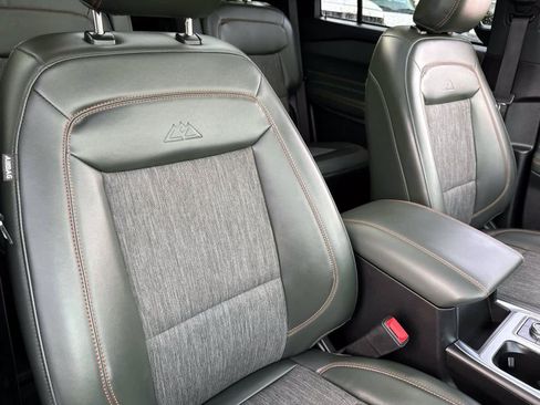 Used 2022 Ford Explorer Timberline image 13