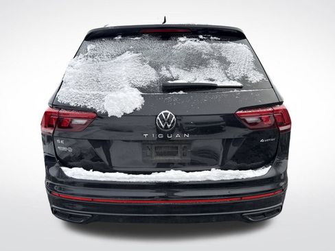 Certified 2022 Volkswagen Tiguan SE R-Line image 4