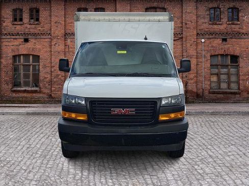 Used 2021 GMC Savana 3500 w/ Power Convenience Package RWD image 2