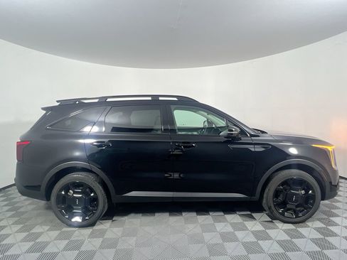 Certified 2025 Kia Sorento SX image 2